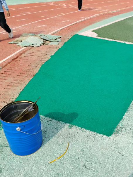 万州球场翻新修补改造专项服务介绍